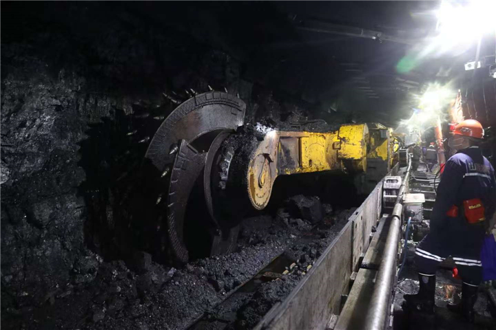 综采工作面 (2).jpg